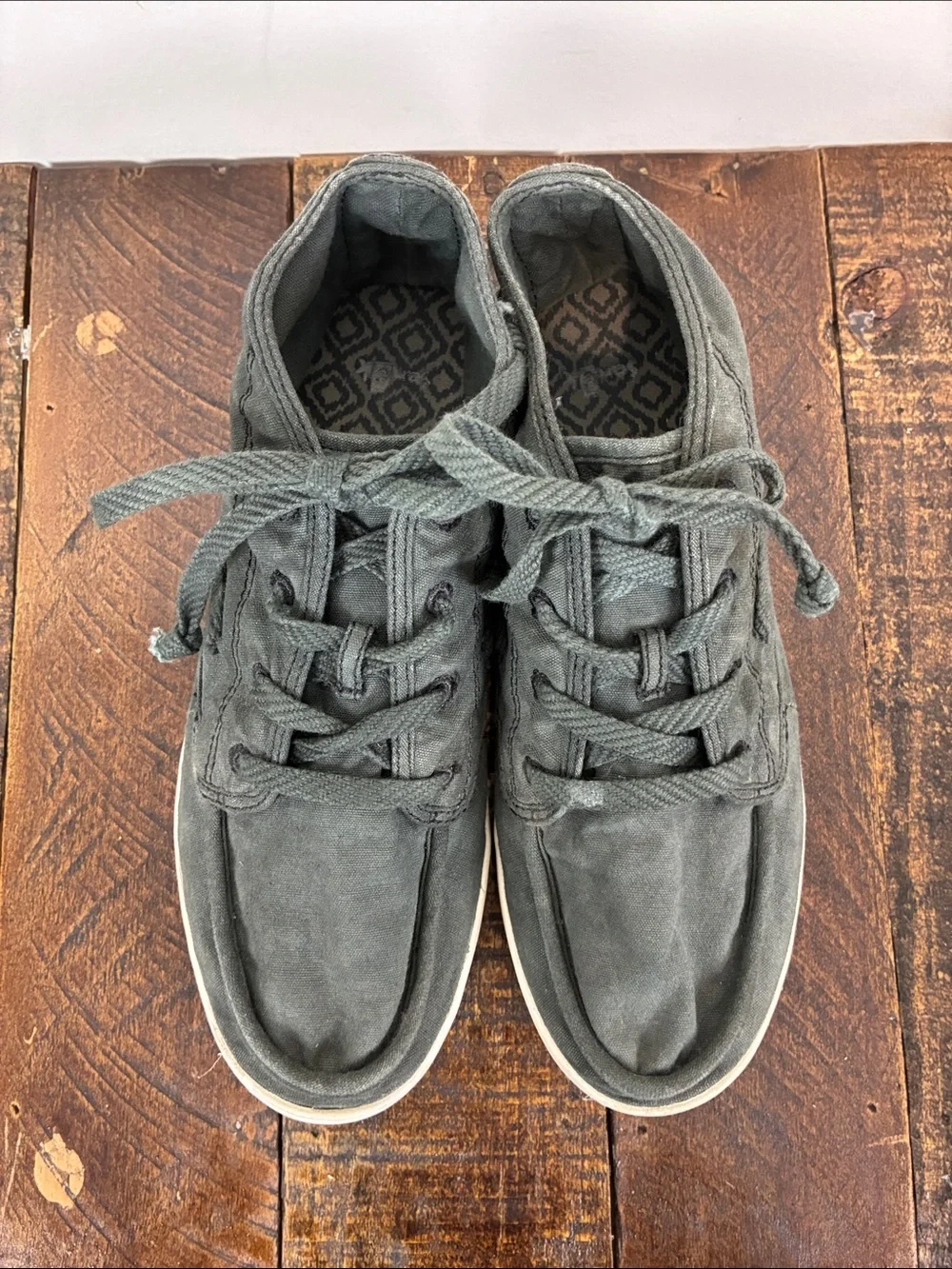 Sanuk Women’s 8 Chukka Boots Gray Canvas Lace Up Ankle Lightweight Desert